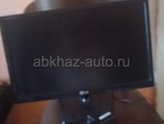 ПРОДАМ МОНИТОР  !! 