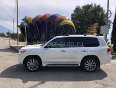 Land Cruiser 200, 100. Lexus LX. R20