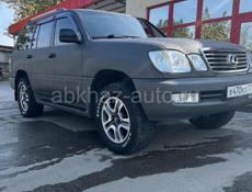Lexus LX