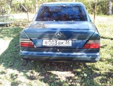 Mercedes-Benz 124