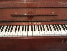 Пианино 🎹 хорошие состояние 