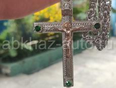 Крест с цепочкой. Крест с вставками из золота 15 грамм 