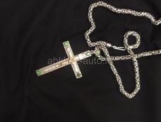 Крест с золотыми вставками 15грамм золота и цепь.