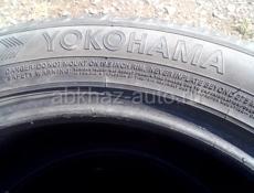 Продаю 4покрышки yokohama 235/55 r19