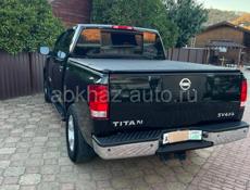 Nissan Titan