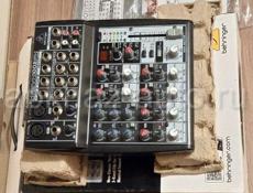 Микшерный пульт Behringer Xenyx 1002FX