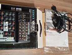 Микшерный пульт Behringer Xenyx 1002FX