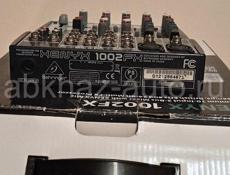 Микшерный пульт Behringer Xenyx 1002FX