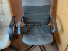 Продаю кресло офисное (компьютерное) б/у