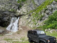 Land Rover 110 Defender