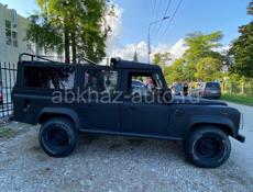 Land Rover 110 Defender