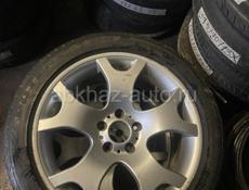 275/40 R19 с дисками три диска 