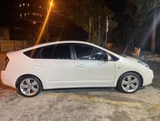 Диски с новой резиной  r17 приус 