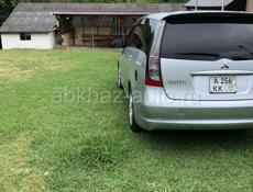 Mitsubishi Grandis