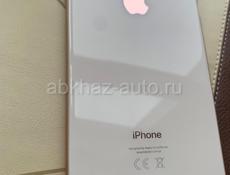 iPhone 8 Plus 64 гига цвет золотой отличное состояние оригинал.