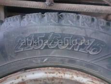 Шины 215/65 R16 . Один с диском 