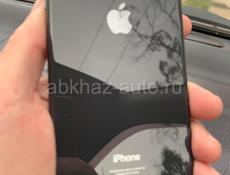 iPhone 8 Plus 64 гига чёрный золотой