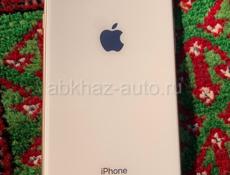 iPhone 8 Plus 64 гига чёрный золотой