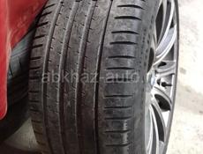 255/40r18 продаю шины 