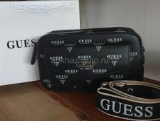 Сумочки  guess все по 2000