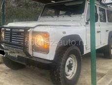 Land Rover 110 Defender