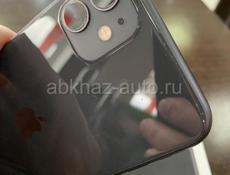 iPhone 11 64 в отличном состоянии полностью оригинал без сколов и царапин