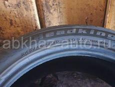 245/45 r19