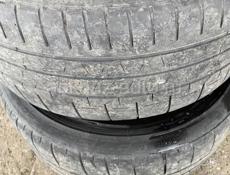 Продаю 2 шины Pirelli 245/35/19