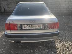 Audi 80