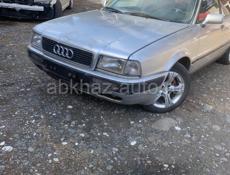 Audi 80