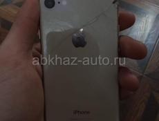 Продаю iPhone 8