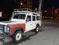 Land Rover 110 Defender