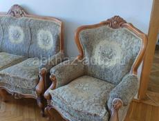 Продаётся диван и кресла