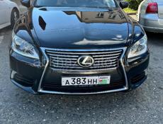 Lexus LS