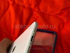 Айфон SE 2020-128 gb