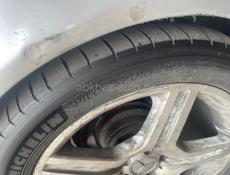 Продаю б/у шины 245/40 r19 