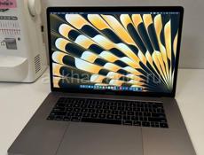 Makbook Pro15 (2017) Apple