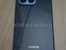 Продаю телефон honor x6 