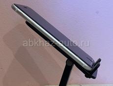 Айфон SE 2020-128 gb