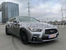 Infiniti Q30