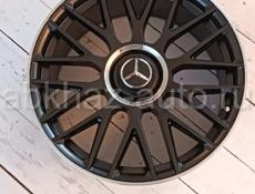 Разно широкие Mercedes AMG- 19 диаметра/ новые