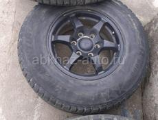 Шины сдискоми накаченые 256/70 R16. 