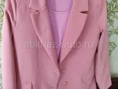 Продам пиджак пыльно розовый, 44 размера