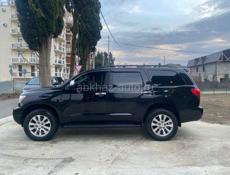 Toyota Sequoia