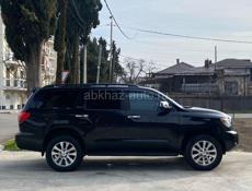 Toyota Sequoia