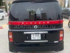 Nissan Elgrand