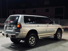 Mitsubishi Montero