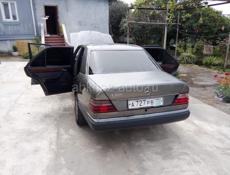 Mercedes-Benz 124