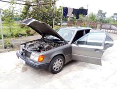 Mercedes-Benz 124