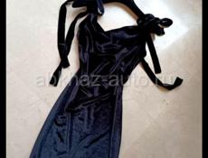 Бархатное платье Carolina Herrera 42-44